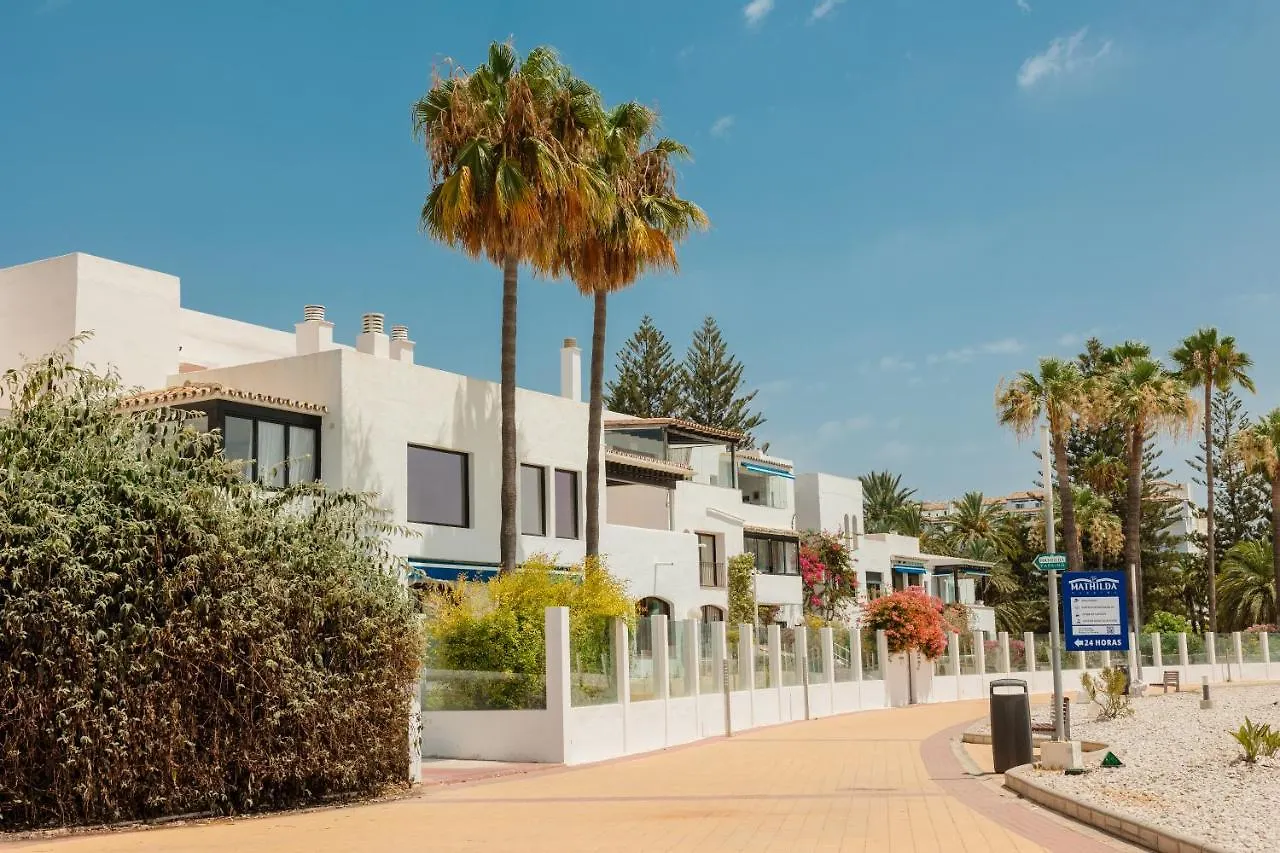 Apartment Holiday Home, With Direct Access To The Beach, Sea Views And South Facing, In Puerto Banus Marbella Spain