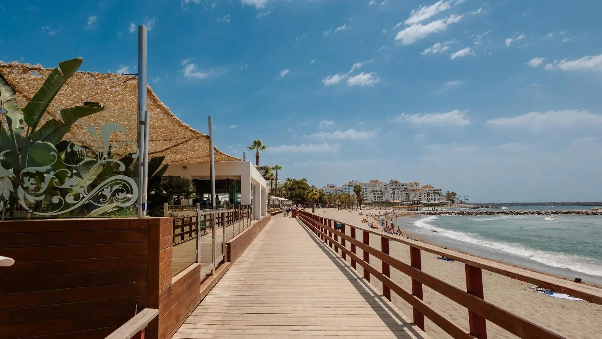 Apartment Holiday Home, With Direct Access To The Beach, Sea Views And South Facing, In Puerto Banus Marbella Spain