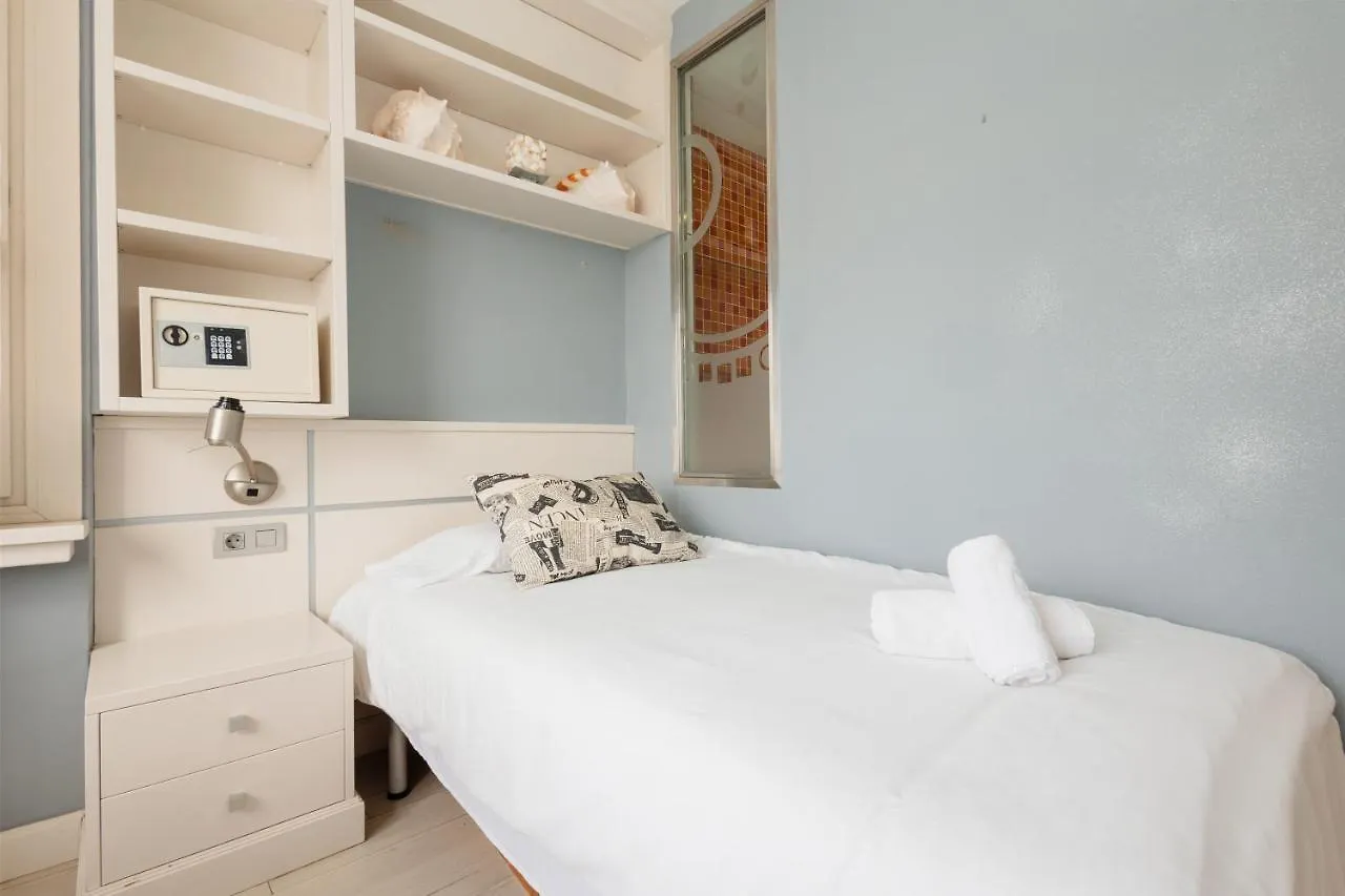 Holiday Home, With Direct Access To The Beach, Sea Views And South Facing, In Puerto Banus Marbella España