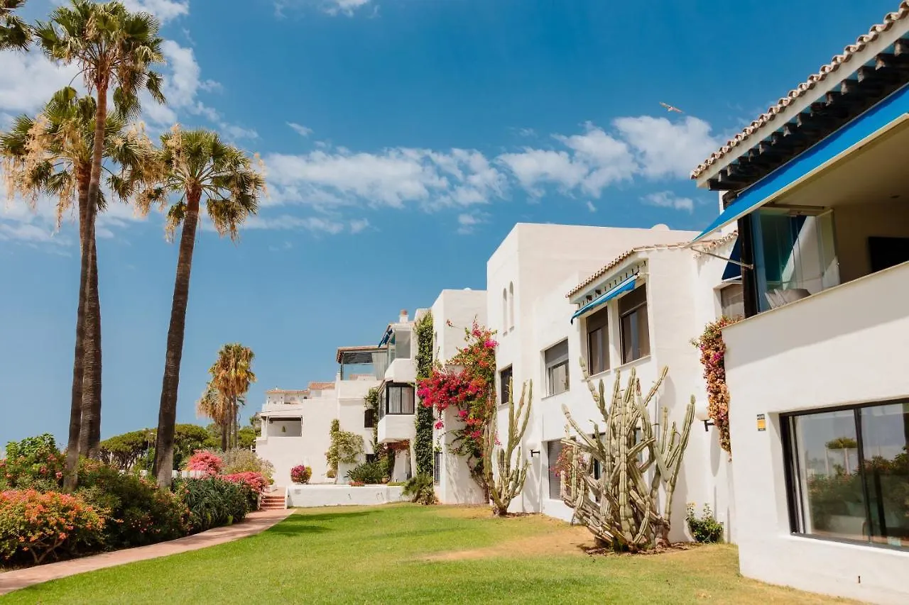 Holiday Home, With Direct Access To The Beach, Sea Views And South Facing, In Puerto Banus Marbella 0*,  España