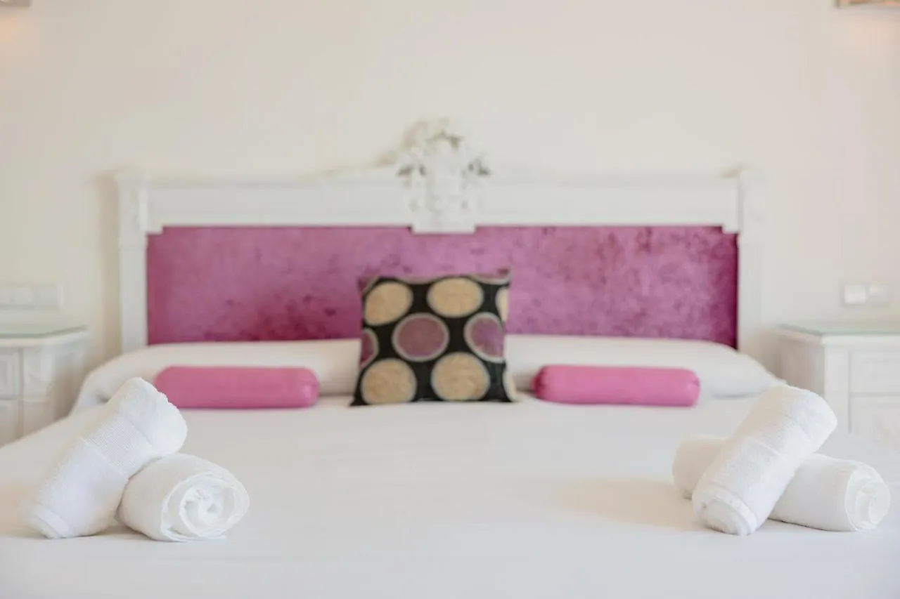 Apartamento Holiday Home, With Direct Access To The Beach, Sea Views And South Facing, In Puerto Banus Marbella España